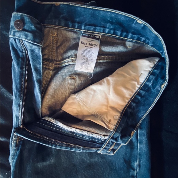 ON HOLD - Men’s Kirkland Signature Blue Denim Jeans, 36x34 - Picture 5 of 6